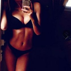 Amasra Escort Sibel İş Çıkışı Görüşüyor